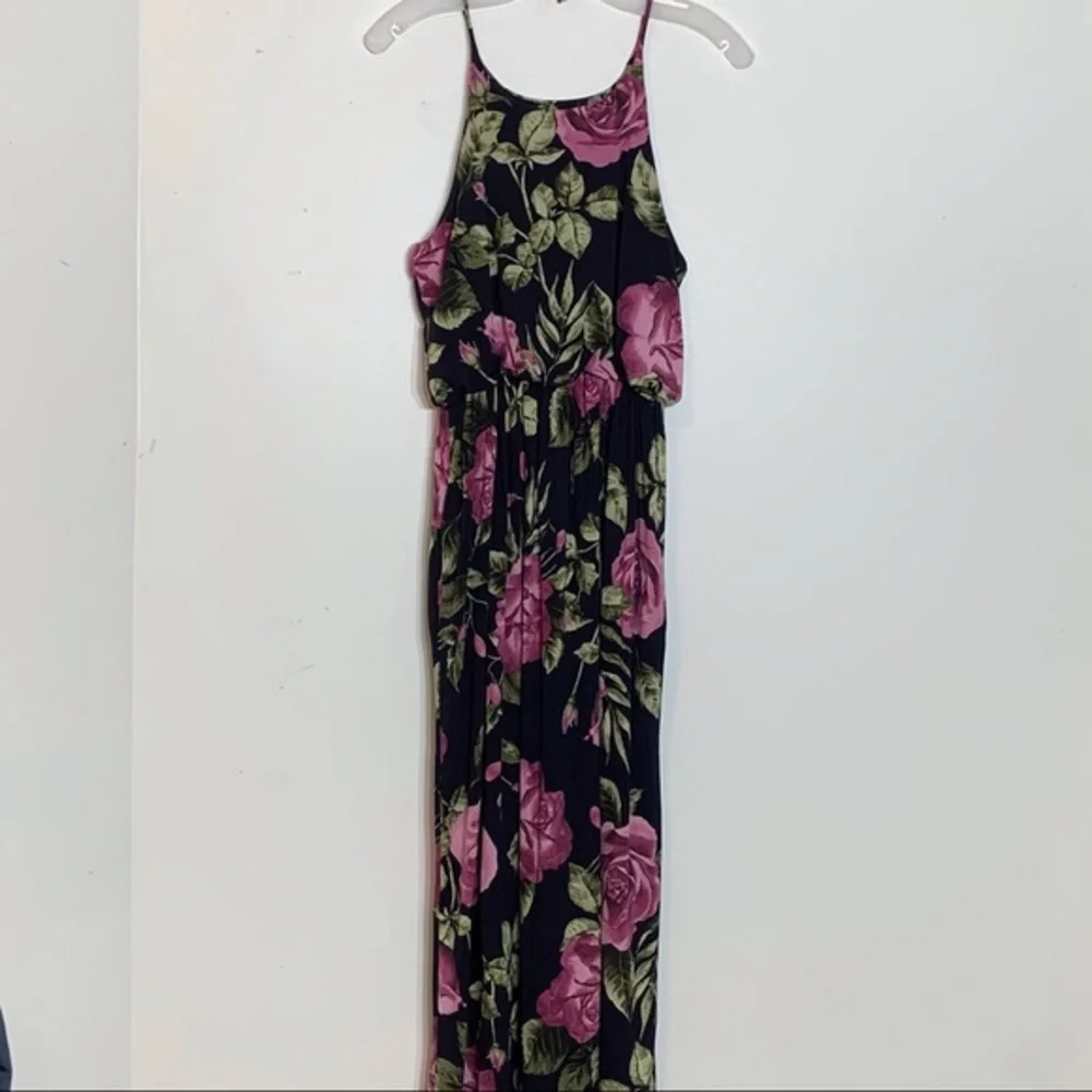 Beautiful‎ Rose Halter Boutique Brand Maxi Dress